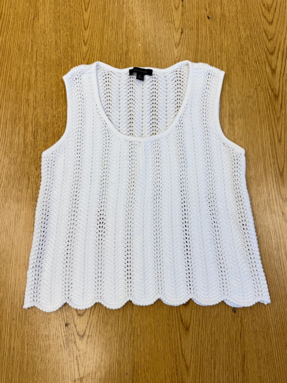 Ann Taylor Women’s White Open-Knit Pointelle Scoop Neck Cotton Tank Size M